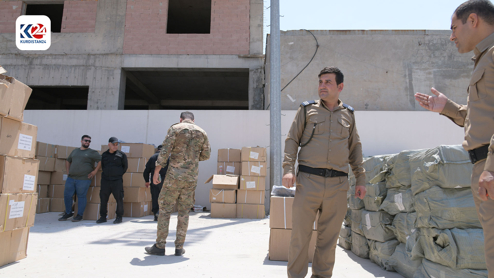 جلوبەرگی هاوینە بەسەر پۆلیسی هەرێمی کوردستاندا دابەش دەکرێن (وێنە: ئیسلام هیرۆ - کوردستان24)
